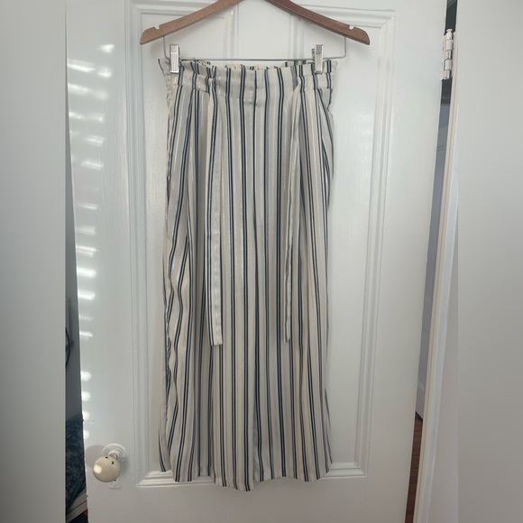 NWOT Zara Metallic Stripped High Waisted Wide Leg Cropped Trousers - XS - Picture 7 of 13